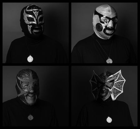 Los Straitjackets